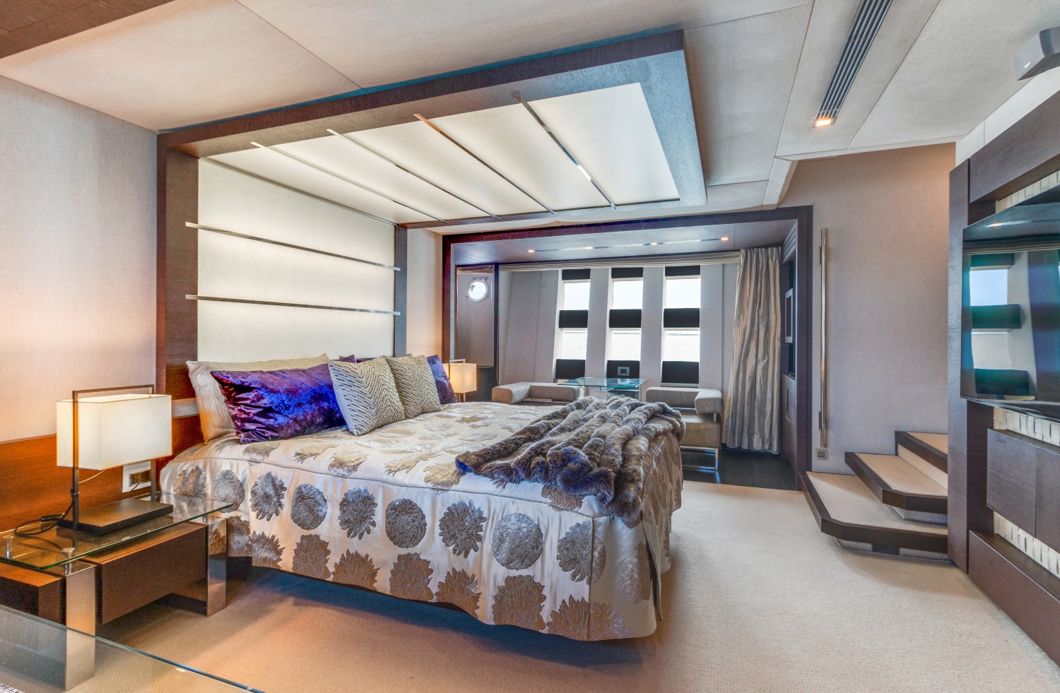 103' Azimut Luxury yacht Charters Miami 1