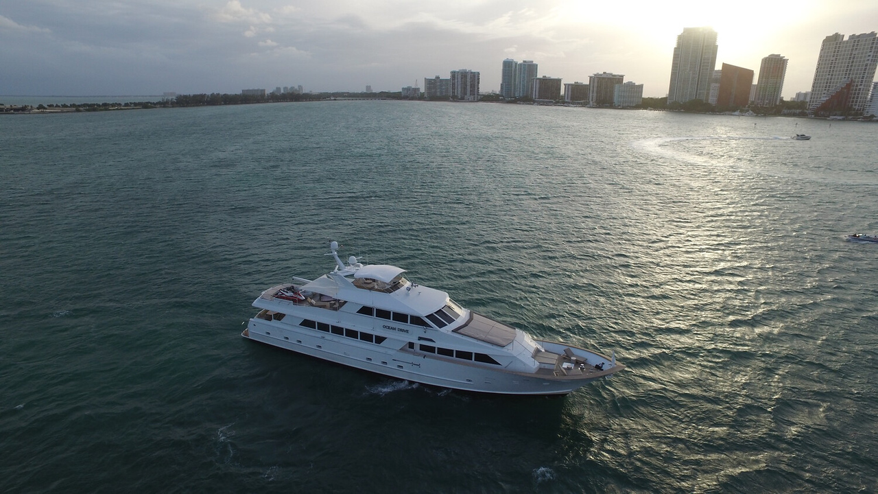 124' Broward Luxury Yacht Charters Miami 5