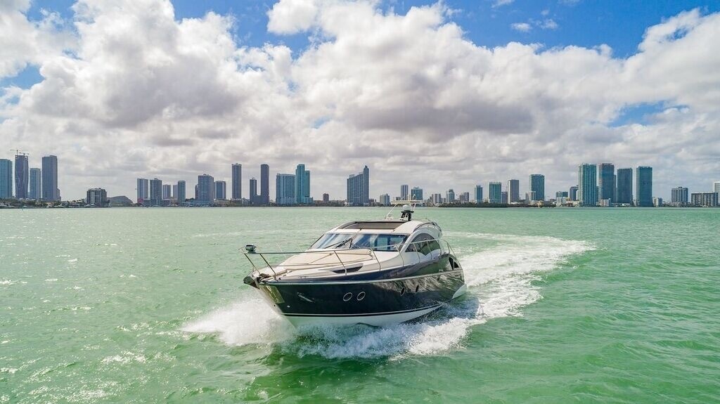 43' Marquis Miami Luxury Yacht Charters