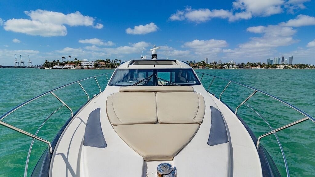 43' Marquis luxury yacht charters miami