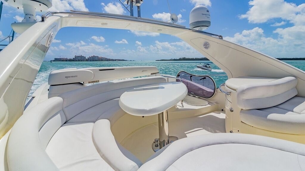 55' Azimut Luxury Yacht Charter Miami