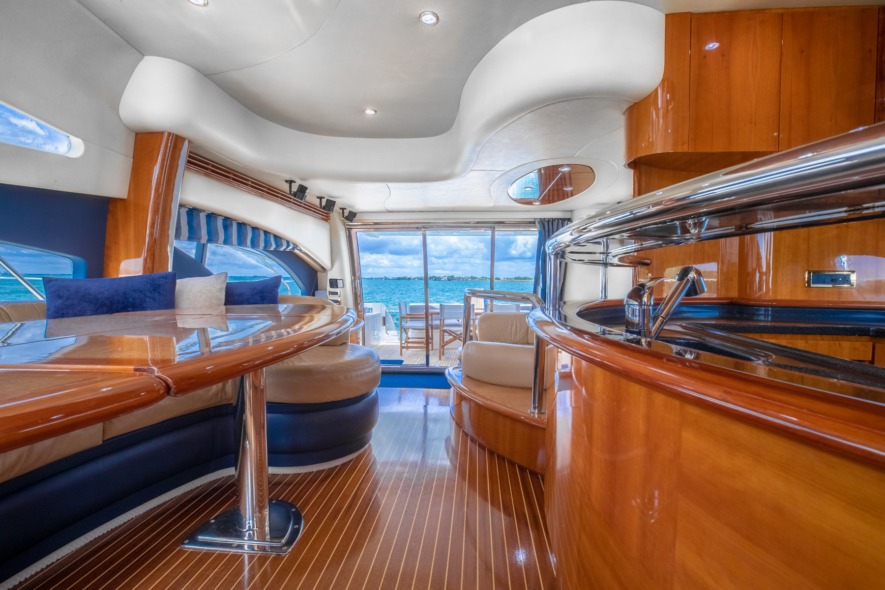 62 azimut Luxury Yacht Charters Florida 6